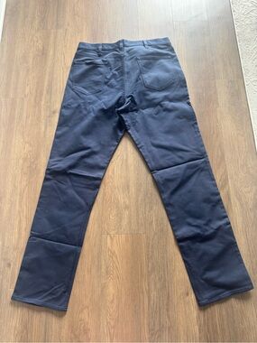 Men’s Banana Republic navy travel pants size 38x36 worn once